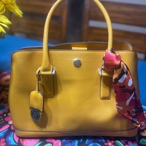 London Fog large purse with scarf , size 16” x 12,5”